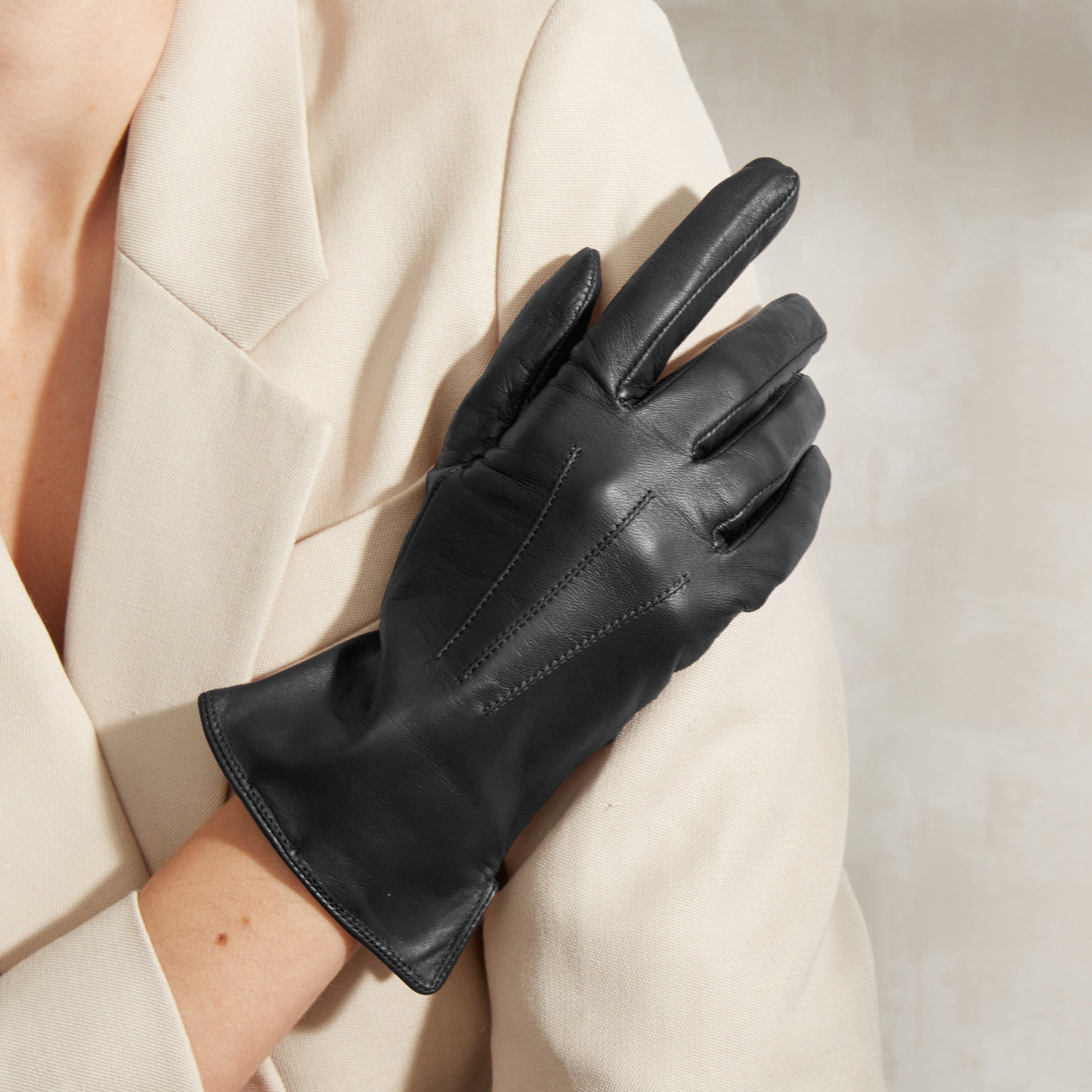 Touchscreen with Leather Silk Lining Gloves - Aurelia