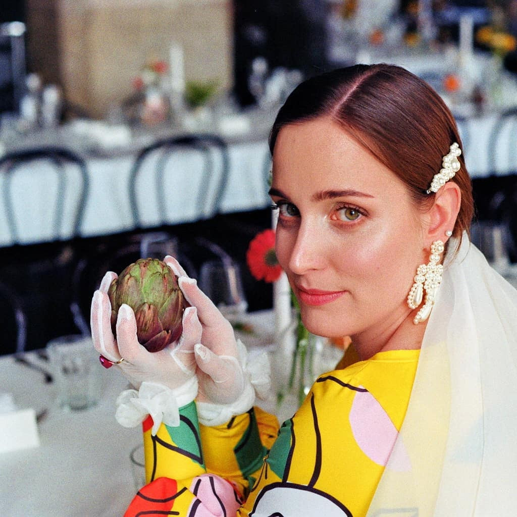 Dominika X Angélique-Cornelia James