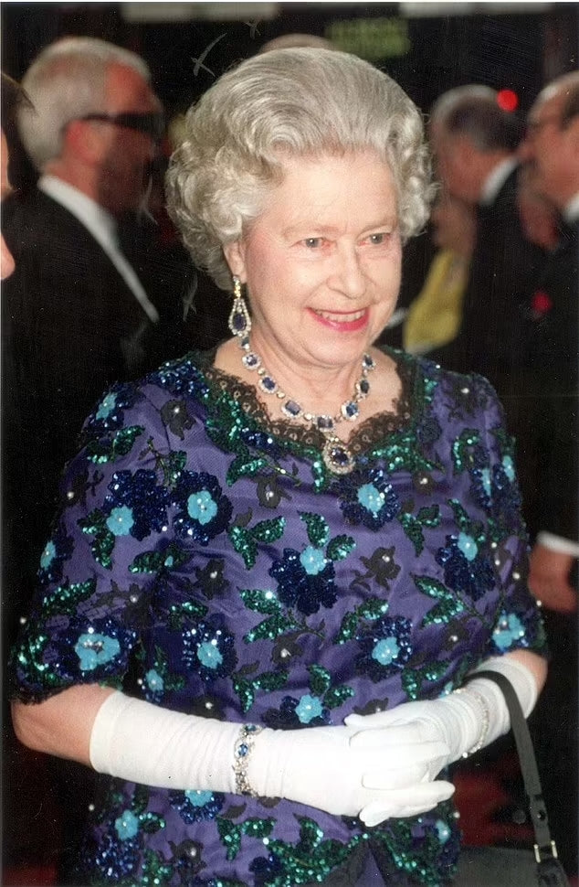 Daily Mail - Queen Elizabeth II-Cornelia James