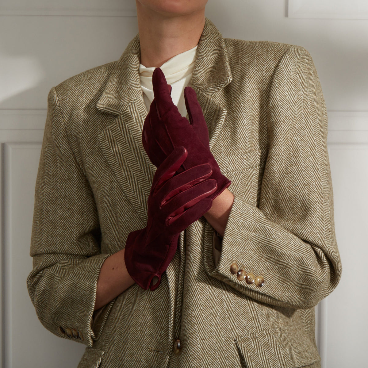 Suede Gloves Cashmere Silk Lined Suede Gloves