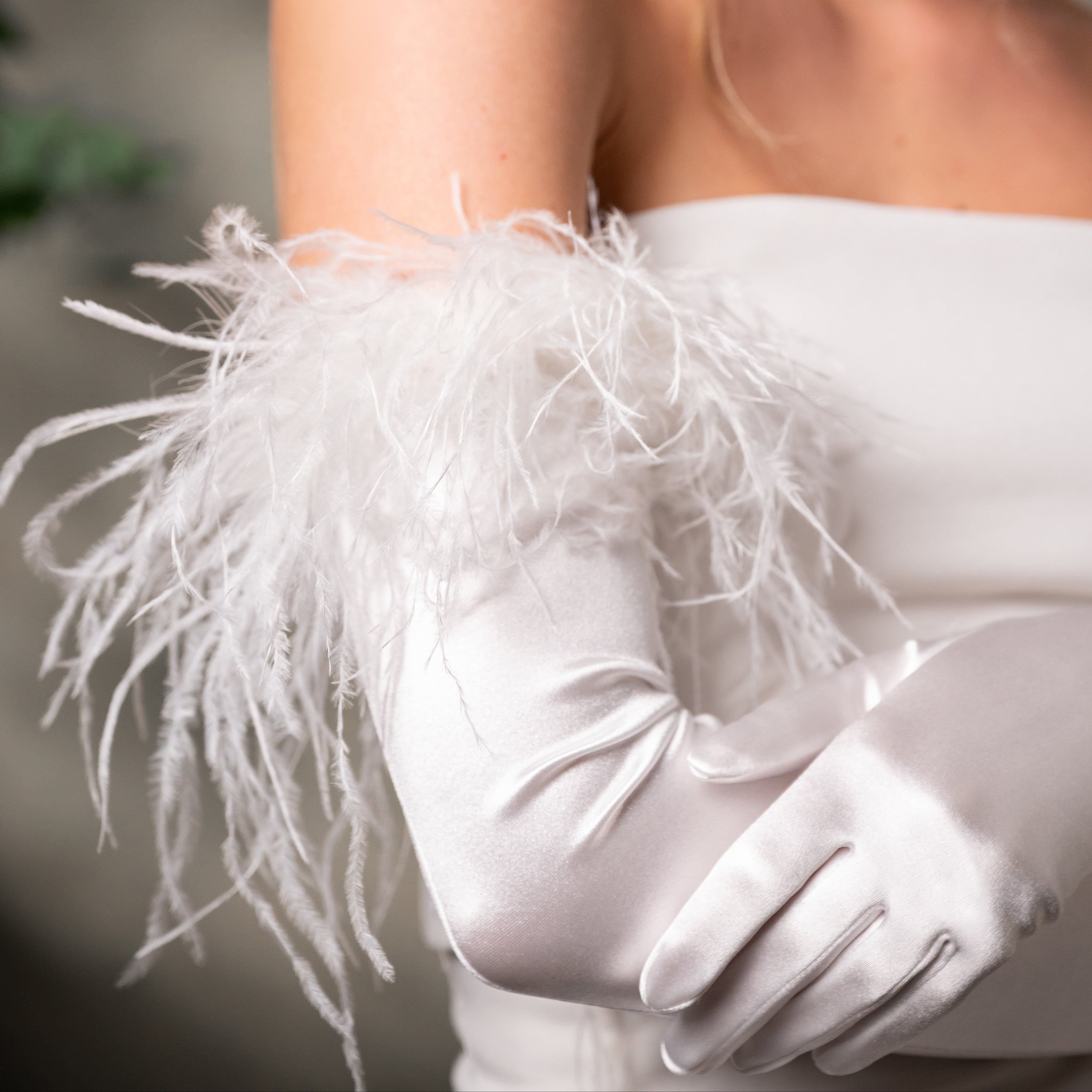 Ariadne | Bridal Satin Opera Glove