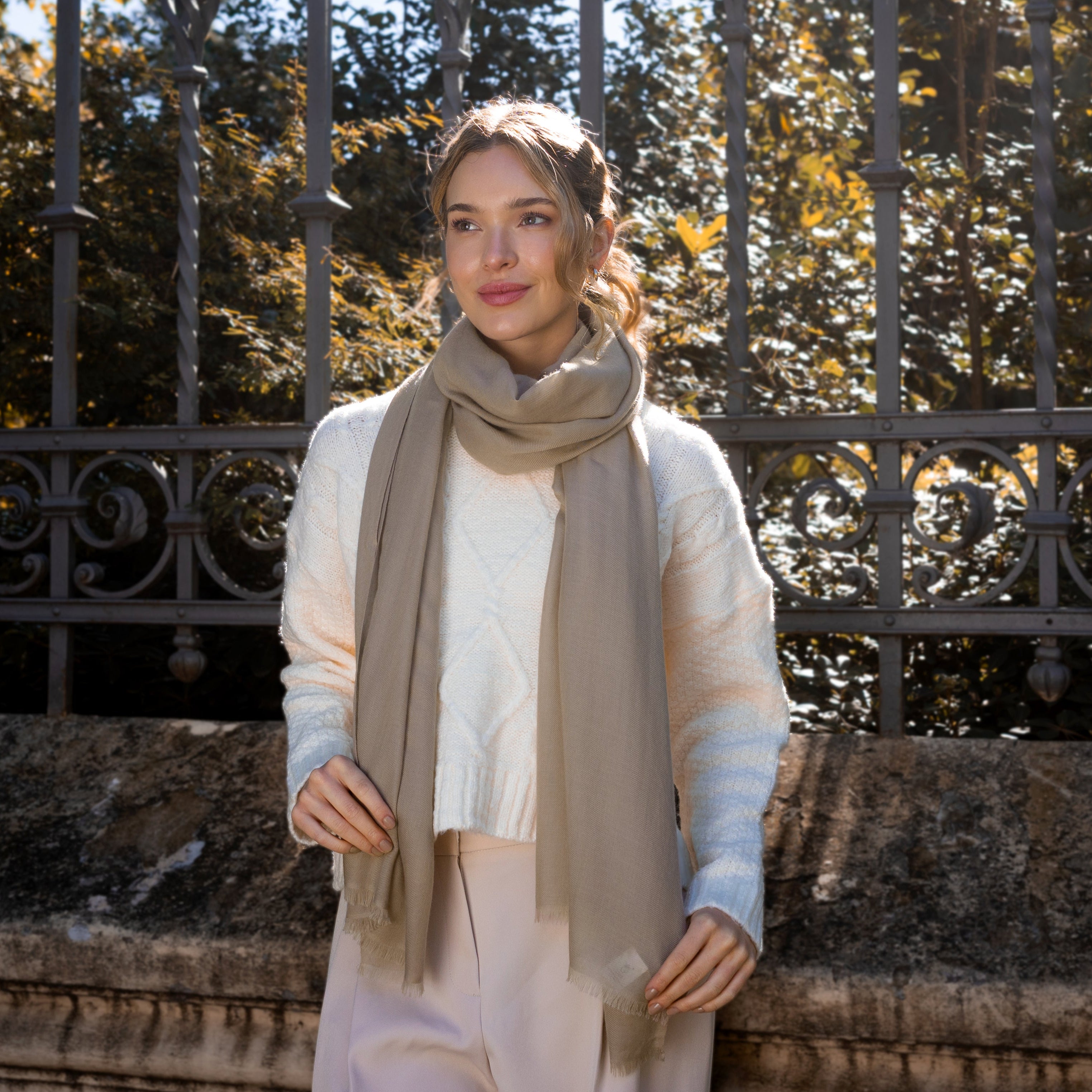 Pure Cashmere Pashmina - Cressida – Cornelia James