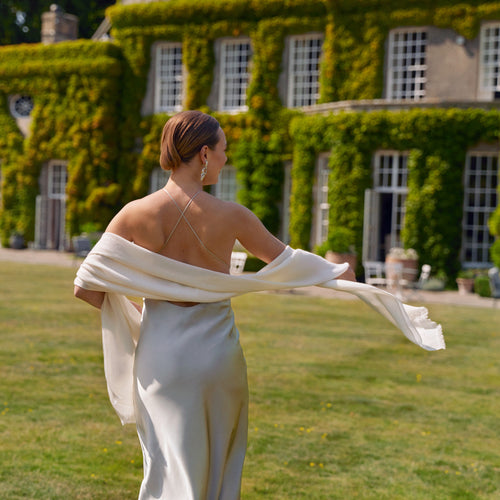 Top 50 First Dance Songs – Cornelia James