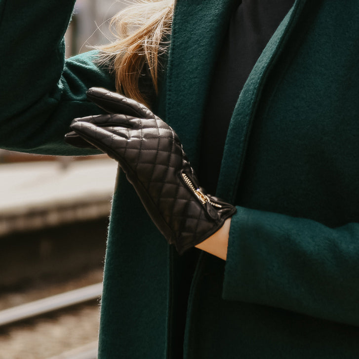 【カシミヤ】WASHABLE LEATHER GLOVES [BUSINESS] Cashmere-Lined Gloves in Navy Nappa Leather | Shop Sid Mashburn