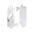 Penelope | Gant court en satin avec coude - Perle-Cornelia James