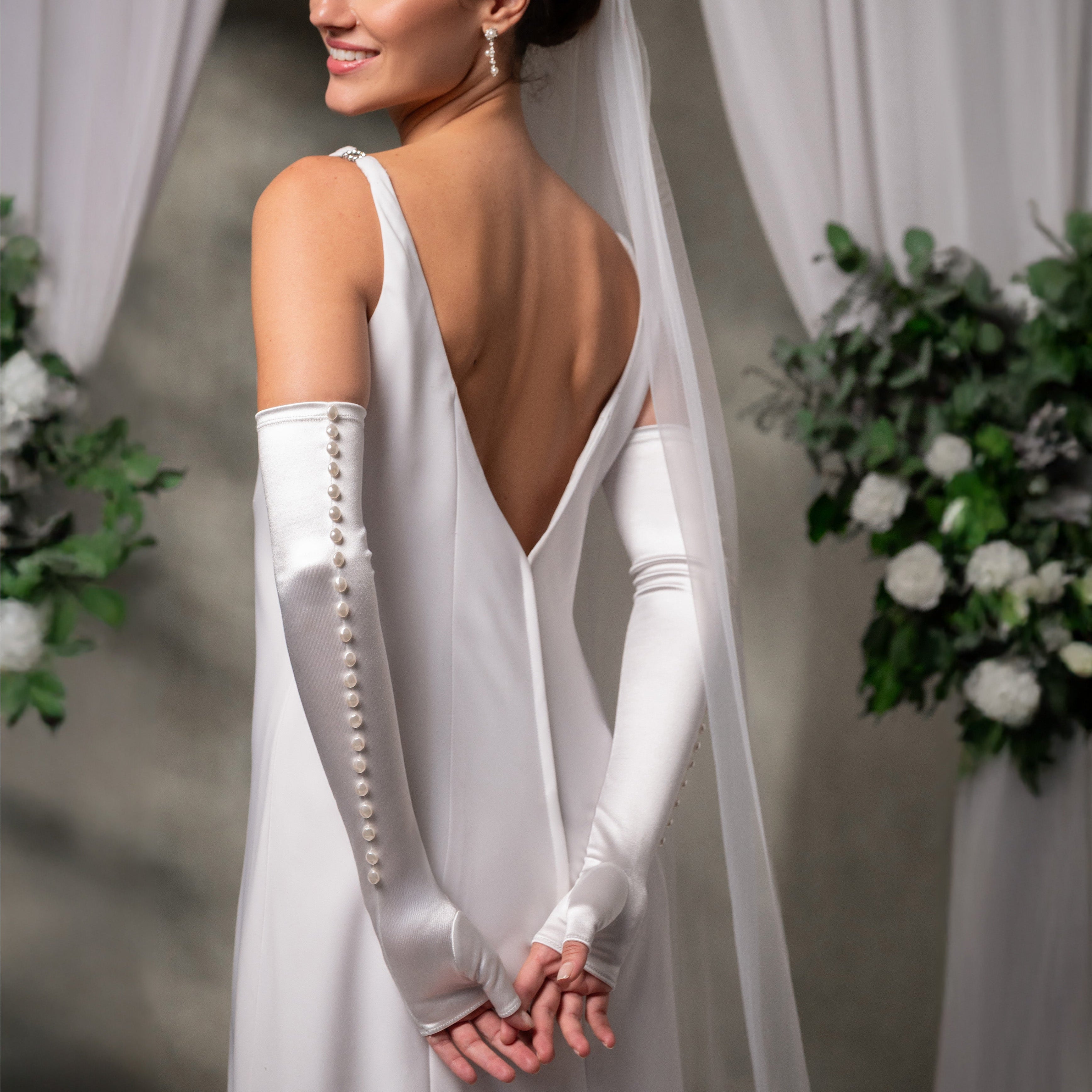 Ivory Satin Opera Gloves - Stefania
