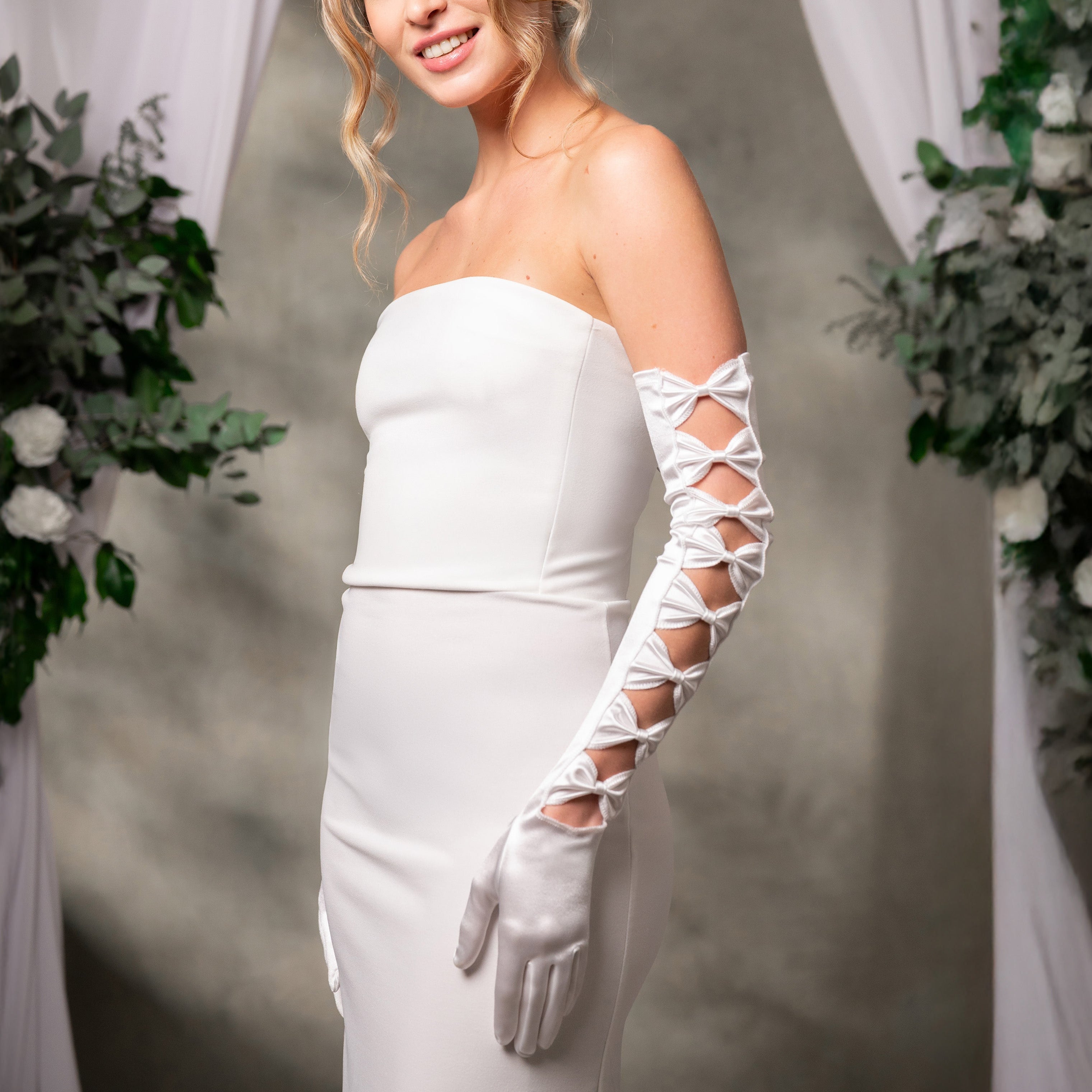 Thalia | Bridal Satin Opera Glove